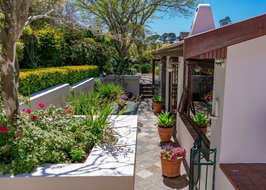 8 Bedroom Property for Sale in Colleen Glen Eastern Cape